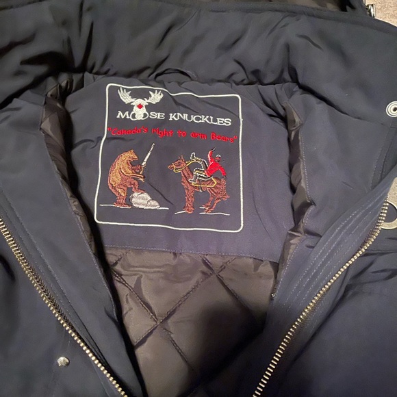 Moose knuckles jacket, Navy size small - Picture 2 of 3